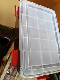 Súprava vzduchotesných úložných boxov s vekom IRIS Ohyama AT-L, 50 litrov, čierna, 2 ks — Obe veká sú prasknuté (stav: pozri 2. obrázok) 3