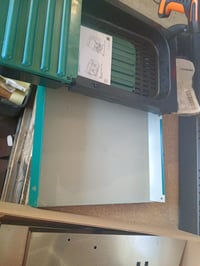 Cuibar pentru găini Kerbl Hobbyfarming cu 2 compartimente, verde închis, 53x52x43,5 cm, metal galvanizat — suprafață zgâriată (stare: vezi a 2-a imagine) 2