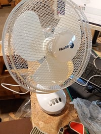 Stolný ventilátor Fagor Aero Desk, biely, 35 W, 3 — nefunkčný, na náhradné diely: Nejde do neho prúd a nespustí sa (stav: pozri 2. obrázok) 2
