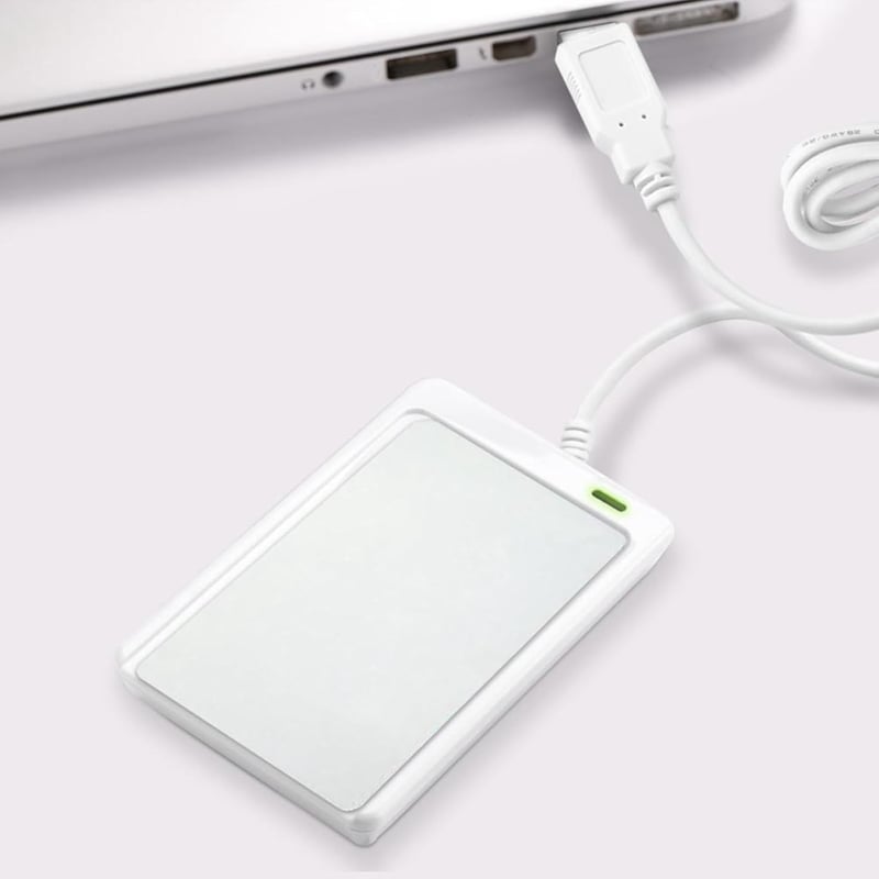 ACR122U NFC RFID olvasó/író készülék, fehér - ISO 14443A/B kompatibilis, ingyenes szoftverrel