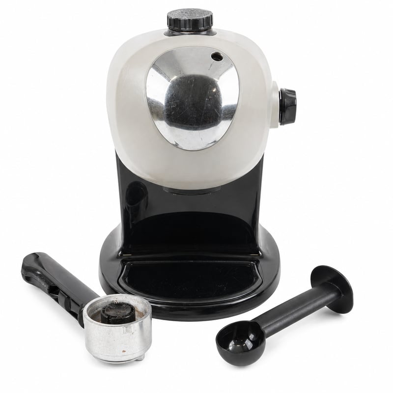 Pákový espresso kávovar De'Longhi s ručným napeňovačom mlieka, čierno-strieborný, kompatibilný s ESE podmi a mletou kávou – používaný