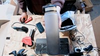 NAVTUE Sport Kulacs 1L, Szívószállal és Időjelöléssel, Szivárgásmentes, Tritan BPA-mentes — használt (állapot: lásd a 2. képet) 12