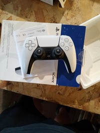 Bezdrôtový ovládač Sony DualSense pre PS5, biela farba, použitý, v neúplnom stave 2