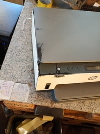 Imprimantă multifuncțională cu jet de cerneală HP Smart Tank 7005 — defectă, funcționează parțial: rezervor negru deteriorat (stare: vezi a 2-a imagine) 3