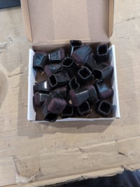OCONDA Kvadratne kapice za noge namještaja 23 kom. - Crni silikon s filcanom podlogom, za noge od 13-20 mm, zaštita za pod i protiv klizanja stolica 4