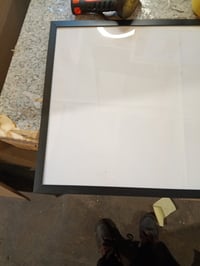 Ditwis Alumínium Képkeret 40x60 cm Fekete, Fém Falra Akasztható Poszter és Fotókeret, Kopott és Karcos Plexivel (állapot: lásd a 2. képet) 2