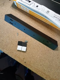 Suport PC reglabil sub birou BONTEC, consolă CPU din oțel, 20 kg — lipsesc curelele și 1 element de colț metalic (stare: vezi a 2-a imagine) 2