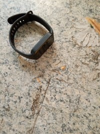 Brățară inteligentă Xiaomi Smart Band 9 Active negru — nu răspunde — pentru piese / dezmembrare: nu reacționează la încărcare (stare: vezi poza 2) 3
