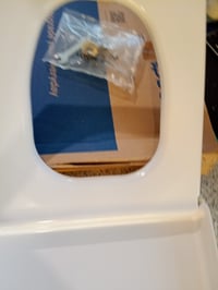 Duravit Vero WC-ülőke lágyan záródó rozsdamentes acél zsanérokkal, fehér, Urea-Duroplast – — letört zsanérrész (állapot: lásd a 2. képet) 4