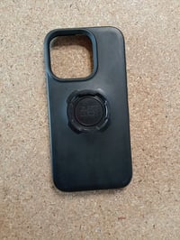 Quad Lock Original iPhone 15 Pro telefontok - Eredeti védőtok fekete rögzítőrendszerrel 3