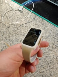 Xiaomi Smart Band 9 Active okoskarkötő, 1,47" TFT kijelző, 18 napos üzemidő, 5ATM, bézs-fehér - Használt, karcos (állapot: lásd a 2. képet) 2