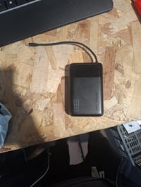 Powerbanka INIU 45W 20000 mAh so zabudovaným USB-C káblom — chybná, čiastočne funkčná: poškodený zabudovaný nabíjací kábel (stav: pozri 2. obrázok) 2