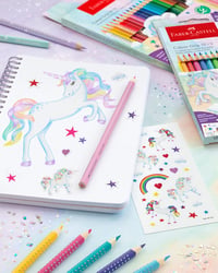 Sada farebných ceruziek Faber-Castell Colour Grip Unicorn Special Edition — 5 ks (zvyšková súprava z pôvodnej), vodou rozmyvateľné pastelové trblietavé ceruzky, s nálepkou 5