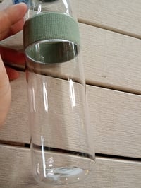 Opakovane použiteľná fľaša Mepal Ellipse 700 ml, Nordic Sage zelená — na povrchu sú drobné škrabance (stav: pozri 2. obrázok) 3