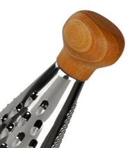 Răzătoare pentru brânză și legume din oțel inoxidabil Fackelmann 31036, cu mâner din lemn certificat FSC, 24 x 12 cm 4