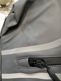 Rucsac de tenis Otaro cu compartiment pentru încălțăminte și laptop, pentru 2 rachete, 30 L, cu husă de ploaie — exteriorul genții este pătat (stare: vezi a 2-a poză) 2