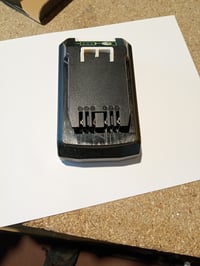 Akumulátor Greenworks PA200 24V 2Ah Li-Ion s USB-C konektorom, kompatibilný s viac ako 200 kusmi náradia Greenworks 24V, nabíjateľná batéria 2
