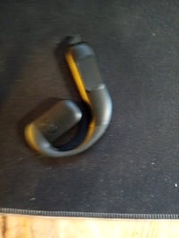 Bezdrôtové Bluetooth slúchadlá COOFINE V5.5 — chybné, na súčiastky: po odpojení od nabíjačky nefungujú (stav: viď 2. obrázok) 3