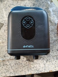 Elektrická SUP pumpa TOPUMP TPS260, 20 PSI, nabíjateľná, 2 ks – nefunkčné, na náhradné diely: pri nabíjaní sa nezapnú (stav: pozri 2. obrázok) 2