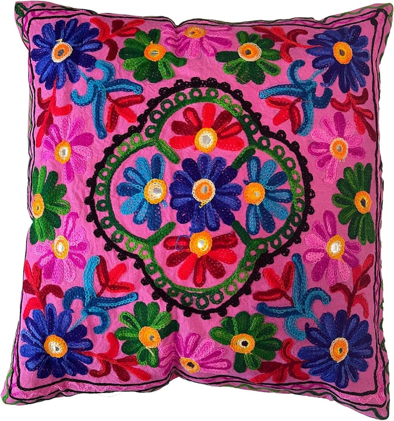 Mandala virágmintás hímzett díszpárnahuzat, 40x40 cm, bohém stílusú