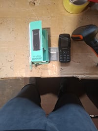 Mobilný telefón Logicom Posh 405 4G, voľný na všetky siete, Dual SIM, 1,77" displej — chybný, na náhradné diely: vyžaduje PIN kód (stav: viď 2. obrázok) 2