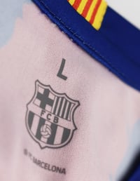 Tricou Oficial Replica FC Barcelona Lamine Yamal, Al Patrulea Echipament, Sezon 2025/26, Unisex, Blaugrana, Mărimea M, Poliester 5