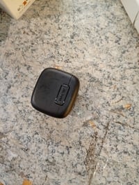 Căști True Wireless JBL Tune Flex TWS cu anulare a zgomotului, negru - Utilizate, interiorul carcasei este unsuros și murdar (stare: vezi a 2-a imagine) 3