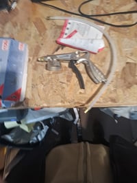 Pistol pneumatic BGS 3203 pentru protecția șasiului, 300 l/min — Fără tub de absorbție metalic (stare: vezi poza 2) 2
