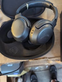 JBL Tour One M2 Bluetooth Over-Ear fejhallgató, fekete, zajszűrős, vezeték — hibás, alkatrésznek: nem kapcsol be (állapot: lásd a 2. képet) 4