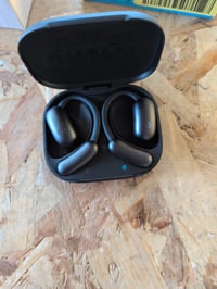 Otvorené slúchadlá soundcore AeroFit 2 by Anker, čierne, Bluetooth 5.4, odolnosť voči vode IP55, výdrž batérie 42 hodín, športový headset s úchytom za uši 2