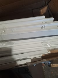 Kovový rám postele Lutown-Teen 140x190 cm, biely, s lamelovým roštom, výška 30,5 cm — veľký škrabanec, bez návodu (stav: pozri 2. obrázok) 3