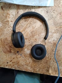 Sony WH-CH520 Bluetooth on-ear fejhallgató - fekete — töltőkábel nélkül, jobb oldal sérült (állapot: lásd a 2. képet) 3