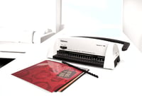 Väzbový stroj Fellowes Starlet 2+ A4 – manuálna väzba do plastových hrebeňov, dierovanie 12 listov, väzbová kapacita 120 listov, na domáce a kancelárske použitie 4