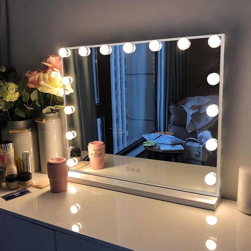 FENCHILIN Hollywood Sminkespegel USB-C csatlakozással, 15 LED lámpa, 3 fényerő mód