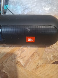 JBL Tuner 2 Hordozható Bluetooth Hangszóró Fekete - DAB+ és FM Rádió, MP3, 12 Óra Akkumulátor — töltőkábel nélkül (állapot: lásd a 2. képet) 3