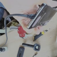 Pametni telefon Google Pixel 8, 128 GB — neispravan, za dijelove: Baterija se puni vrlo sporo (stanje: vidi 2. sliku) 4