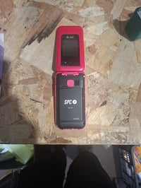 SPC Wild Basic 4G kétképernyős kinyitható mobiltelefon SOS — hibás, alkatrésznek: nem tölt és nem kapcsol be (állapot: lásd a 2. képet) 4