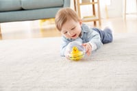 Fisher-Price 75676 WaterMates Loptička s kačičkou a konfetami – Detská hračka do vane a loptička na rozvoj zručností od 3 mesiacov 2