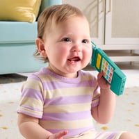 Fisher-Price Laugh & Learn JMM31 skladací mobilný telefón – hudobná a vzdelávacia hračka pre bábätká, od 6 mesiacov, viacjazyčná (angličtina, francúzština, nemčina) 2