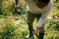 Fiskars vrtne vile za kopanje za tvrdo i kamenito tlo, 4 zupca, vrtni alat duljine 132 cm 5