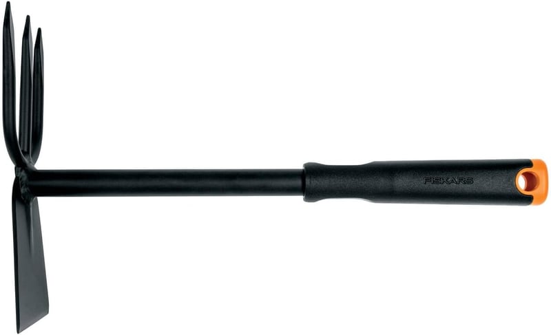 Fiskars Ergo kombinált kapa 30,5 cm rozsdamentes acél fejjel és ergonomikus nyéllel - Combination hoe