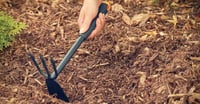 Fiskars Ergo kombinált kapa 30,5 cm rozsdamentes acél fejjel és ergonomikus nyéllel - Combination hoe 3