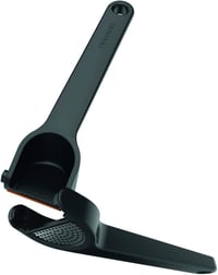 Fiskars Fokhagyma préselt 16cm-es összecsukható rács betéttel és kaparóval - garlic press 8