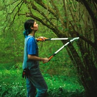 Foarfecă pentru crengi Fiskars PowerGear X LX98-L, bypass, cu mecanism cu pârghie, pentru lemn verde, 80 cm, strat antiaderent, negru/portocaliu 6