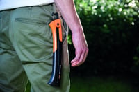 Fierăstrău manual Fiskars Xtract SW75 pentru lemn verde, dinți mari, lungime lamă 25,5 cm, lamă retractabilă din oțel inoxidabil, negru/portocaliu 5
