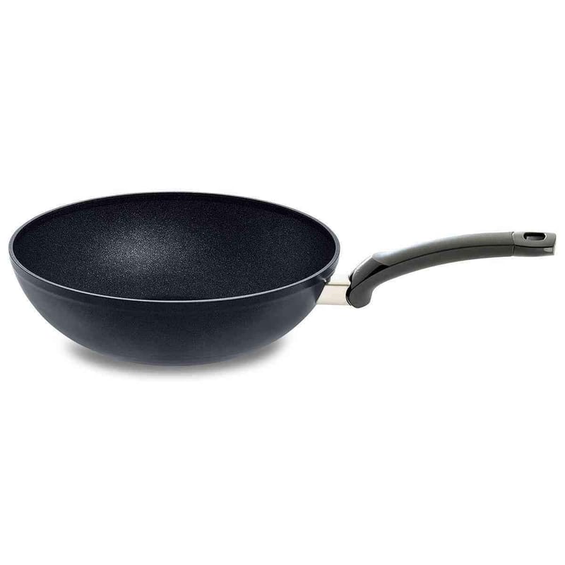 Hliníková wok panvica Fissler Adamant 28 cm, nepriľnavý povrch, vysoký okraj, odolná voči poškriabaniu, na všetky typy sporákov, indukčná