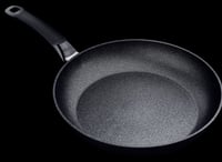 Fissler Adamant Classic tava od aluminija otporna na ogrebotine 28 cm, s neprijanjajućim slojem i drškom, za indukciju 5