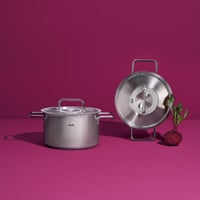 Fissler Pure Collection posuda za kuhanje od nehrđajućeg čelika s metalnim poklopcem i unutarnjom mjernom skalom – promjer 16 cm, 1,9 L, prikladno za indukciju 6