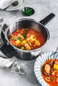 Oală sub presiune Fissler Vitaquick Premium (4,5 L, Ø 22 cm), oțel inoxidabil, 2 trepte de gătire, inducție, fabricată în Germania 3