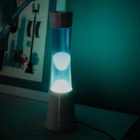 Lampă cu lavă FISURA cu bază albă, lichid albastru și lavă albă – 11x11x39,5 cm, cu bec de rezervă, metal și sticlă 6